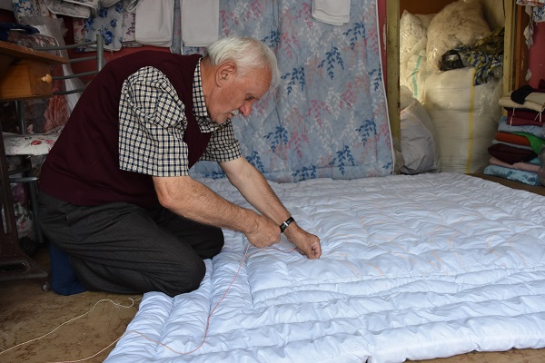 Foto - 61 senedir ilmek ilmek işliyor! 