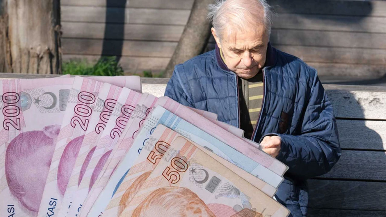 65 yaş üstü vatandaşlara hayırlı olsun! İndirim resmen geldi, artık her ay daha az ödeyecekler