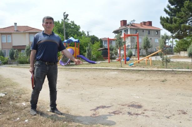 Foto - 65 yaşındaki adam çocuk parkında köpek saldırısına uğradı