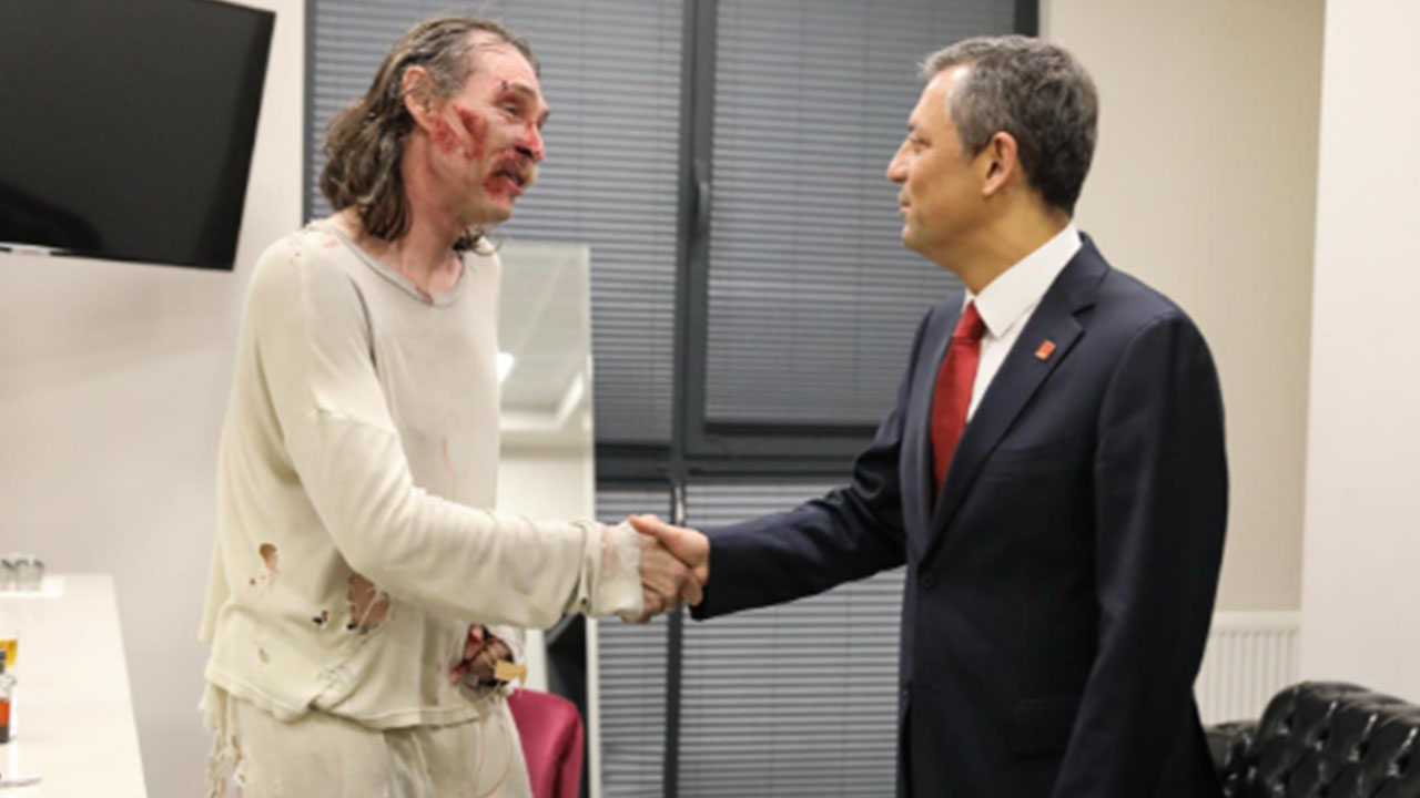 Foto - 650 bin nüfuslu belediyenin koltuğundaki başkanın son hali! Herkes 'belediye kimin kontrolünde?' diye soruyor