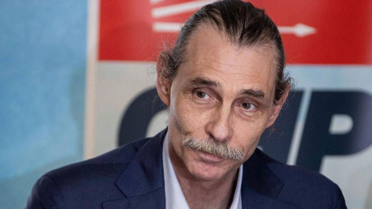 Foto - 650 bin nüfuslu belediyenin koltuğundaki başkanın son hali! Herkes 'belediye kimin kontrolünde?' diye soruyor