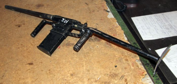 Foto - 66 yaşındaki adamın evinde bakın ne ele geçirdiler!