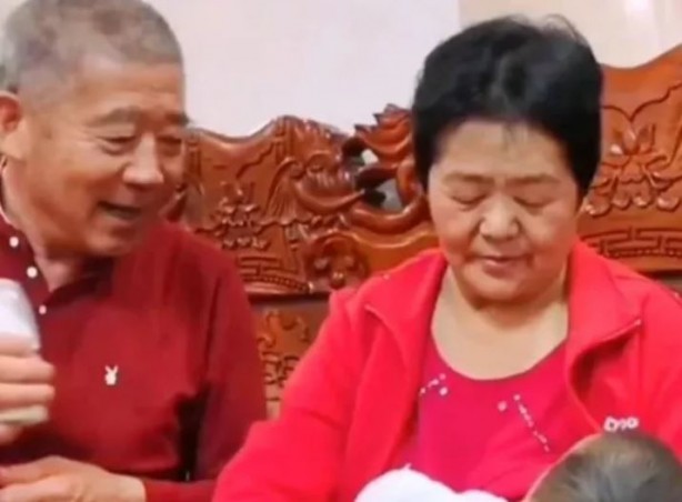 Foto - 67 yaşında hamile kalan kadına çocuklarından ölüm tehdidi! 