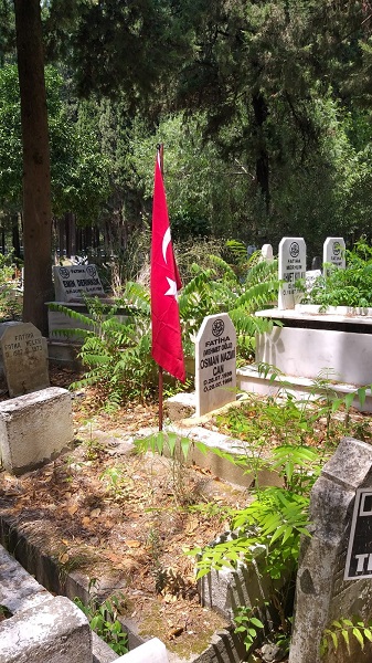 Foto - 67 yıl sonra gelen şehitlik