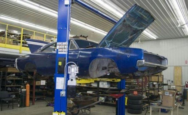 Foto - 68 model otomobili baştan aşağıya yeniledi!