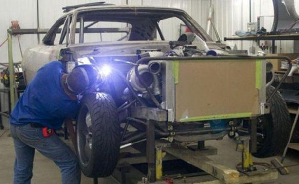 Foto - 68 model otomobili baştan aşağıya yeniledi!