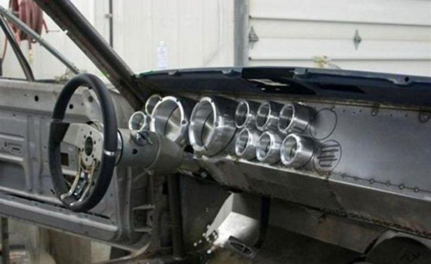 Foto - 68 model otomobili baştan aşağıya yeniledi!