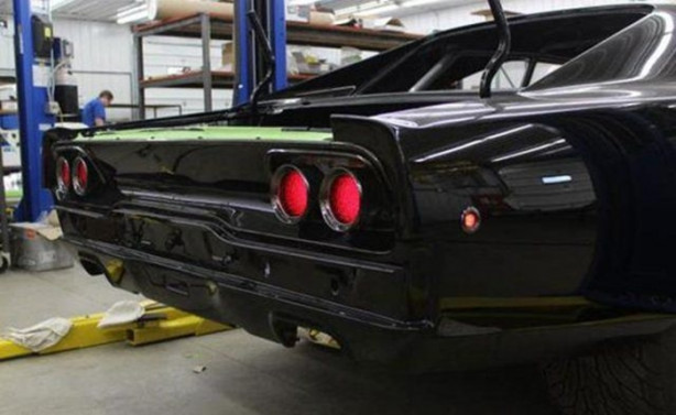 Foto - 68 model otomobili baştan aşağıya yeniledi!