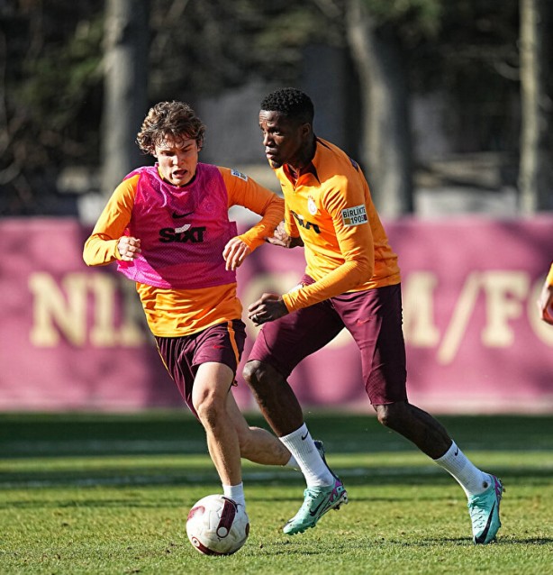 Foto - 69 milyon kez görüntülendi: Galatasaray'dan sosyal medyayı sallayan fotoğraf!