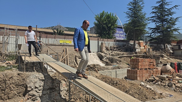 Foto - 7 asırlık Gök Medrese'de hummalı çalışma