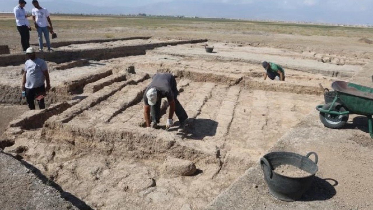 Foto - 7 bin 200 yıllık keşif! Tell Kurdu Höyüğünde ortaya çıktı