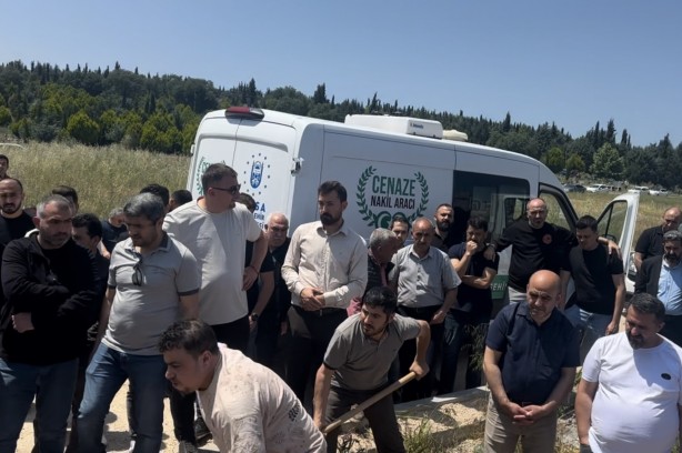 Foto - 7 yaşındaki Yüsra'nın acı sonu! Hastaneye yürüyerek gitti cenazesi çıktı