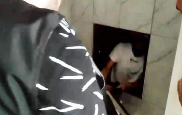 Foto - 7 yıl boyunca aranan şahıs bakın nerede ortaya çıktı! Bu kadarına pes