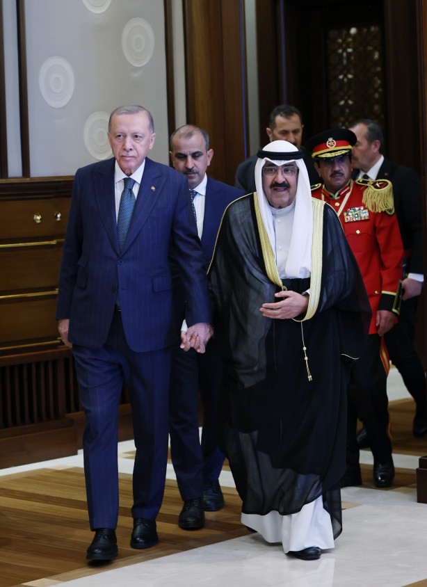 7 yıl sonra ilk! Cumhurbaşkanı Erdoğan ile Kuveyt Emiri bir araya geldi
