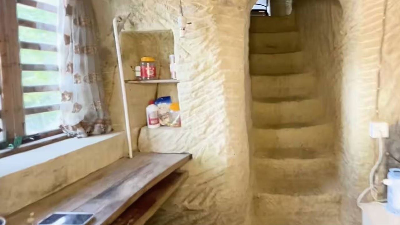 Foto - 7 yılda koca dağı oyarak iki katlı ev yaptı 