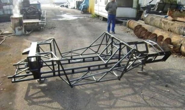 Foto - 70 bin liraya kendine öyle bir araba yaptı ki!