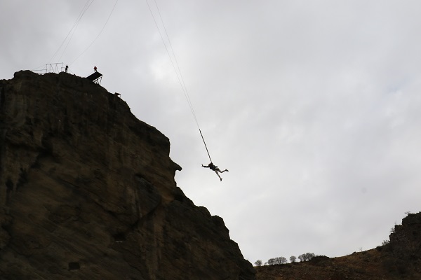 Foto - 70 metreden böyle atladılar