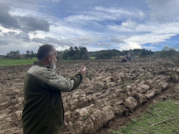 Foto - 70 yıldır boş kalan arazi yeniden filizlenecek