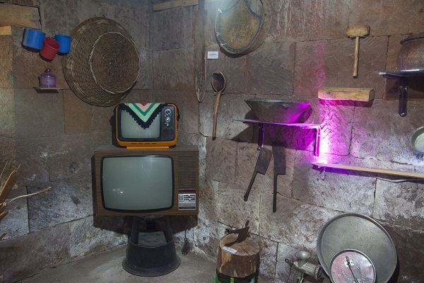 Foto - 70 yıllık evi gören inanamıyor! Herkes bu evi görmeye gidiyor