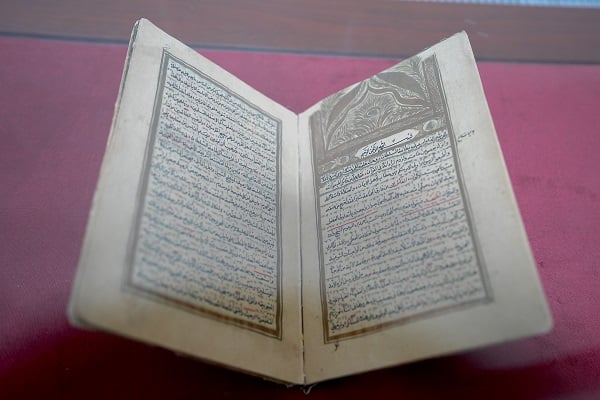 700 yıllık yazma eserler ramazana özel ziyarete açıldı