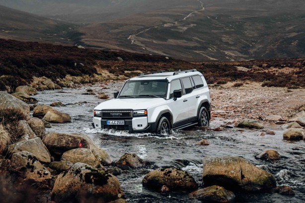 72 yıllık efsane yollara çıkıyor! Her koşula uygun motor seçenekleriyle Yeni Toyota Land Cruiser ne zaman geliyor?