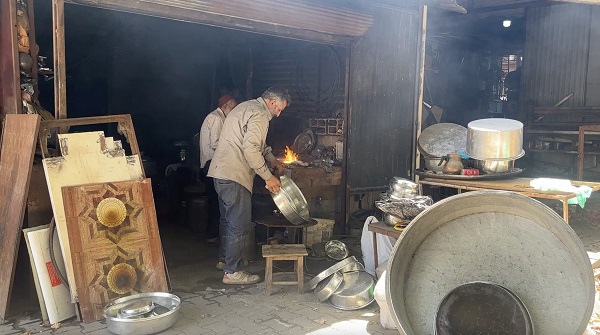 Foto - 73’lük Hüseyin Amca 66 yıldır bu işi yapıyor