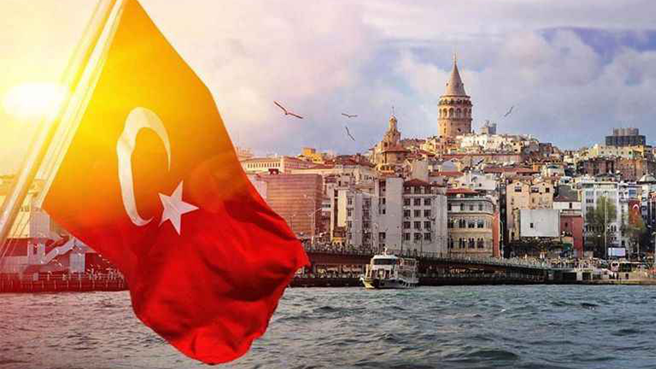 Foto - 74 milyar dolar hedef için yolculuk başladı! Türkiye 5. sıraya yükseldi: Turizm zirveye tırmanıyor!