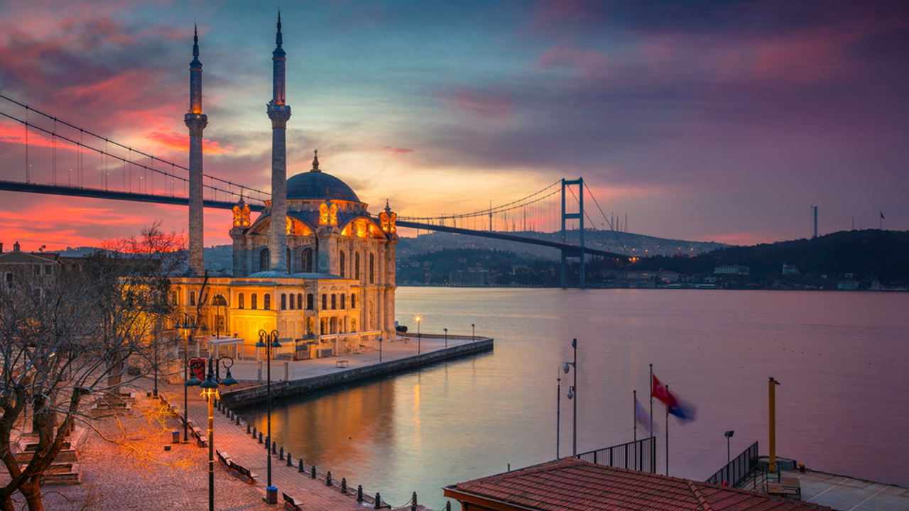 74 milyar dolar hedef için yolculuk başladı! Türkiye 5. sıraya yükseldi: Turizm zirveye tırmanıyor!