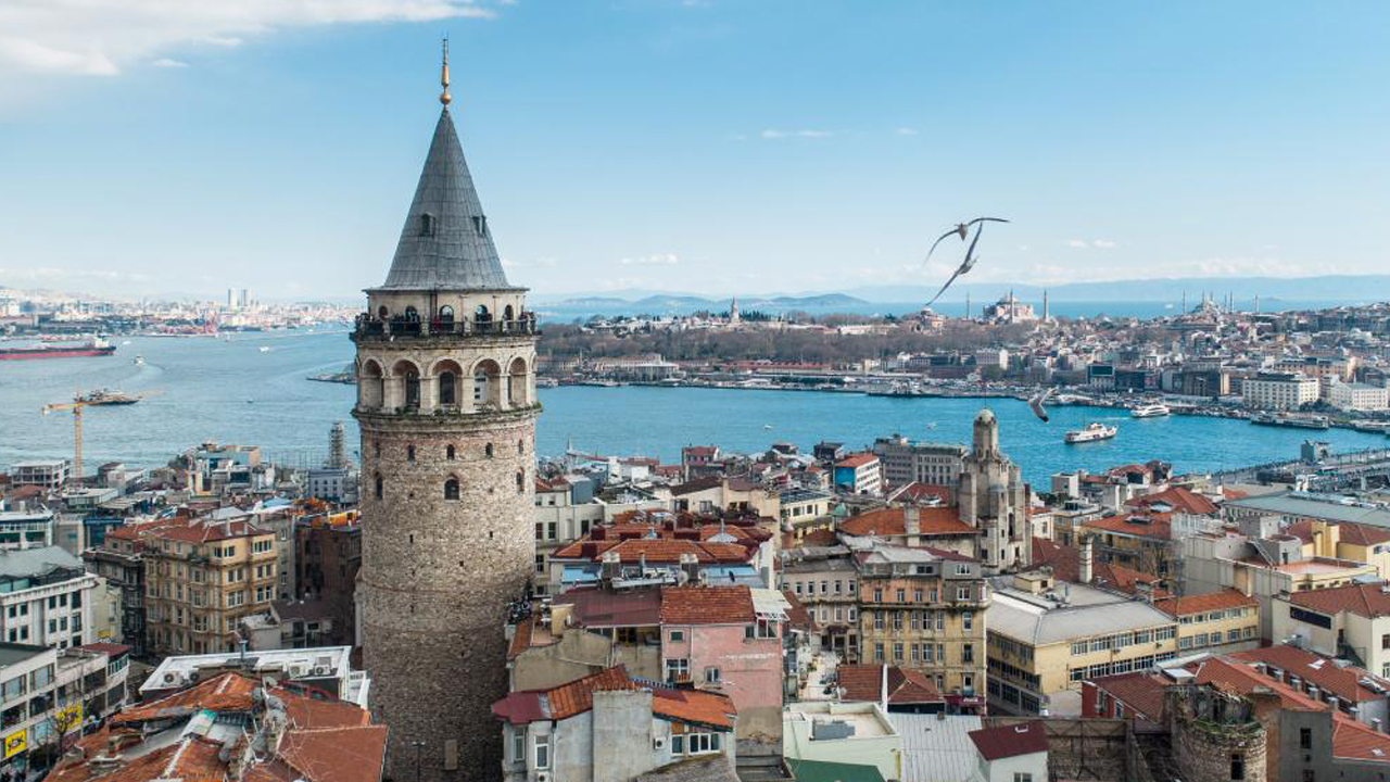 Foto - 74 milyar dolar hedef için yolculuk başladı! Türkiye 5. sıraya yükseldi: Turizm zirveye tırmanıyor!