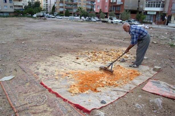 75 yaşındaki adamdan örnek davranış!