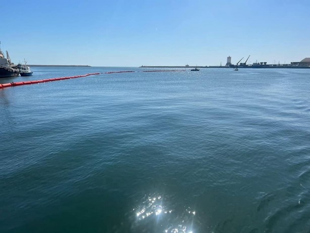 Foto - 750 ton akaryakıt taşıyan gemi batmıştı! Flaş 'sızıntı' açıklaması