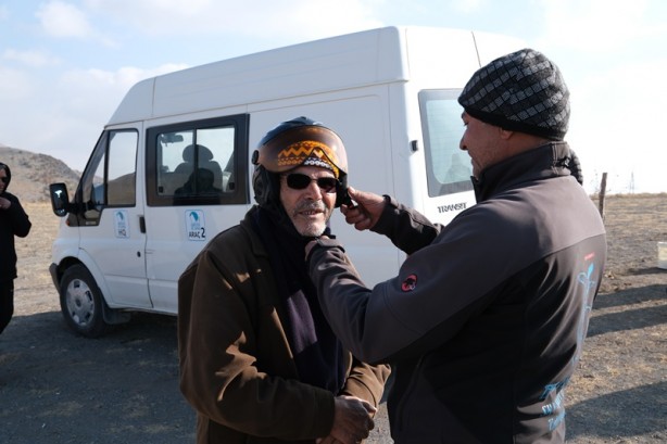 Foto - 76 yaşında yamaç paraşütünü deneyimledi