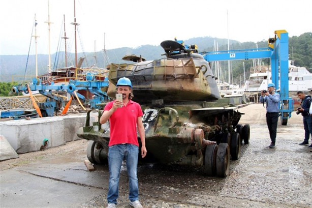 Foto - 76 yıllık tank turizm için "batırılacak"