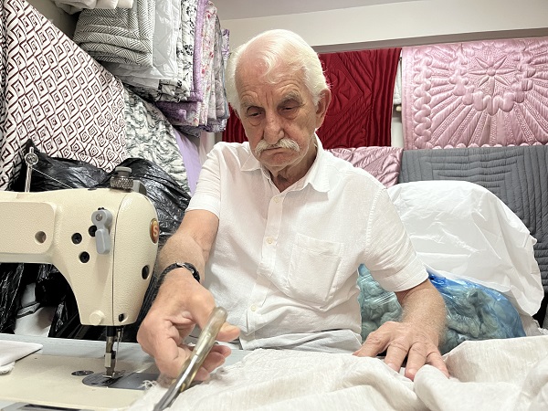 Foto - 79 yaşındaki İsmail Amca teknolojiye direniyor