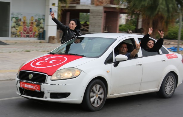 Foto - 7'li koalisyon kuduracak! Cumhurbaşkanı Erdoğan'a yoğun ilgi: 3 bin araçla karşıladılar