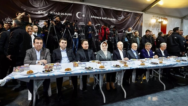 Foto - 7'li koalisyonun son skandalı patladı... Şov bitti iftar çadırı gitti