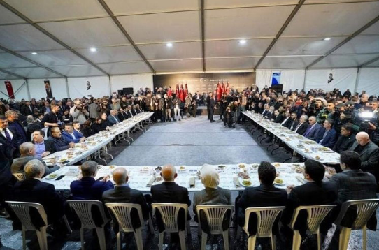 Foto - 7'li koalisyonun şovu bitti, çadır da gitti! Depremzedelerden sert tepki: En büyük icraatları yalan söylemek