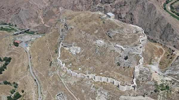 8 asırdır tüm gözler üzerinde! Anadolu'nun fethedilemeyen Türk Kalesi: Divriği Kalesi