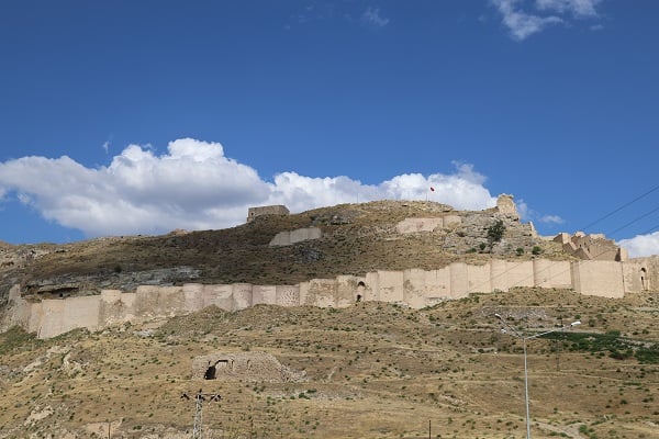 Foto - 8 asırdır tüm gözler üzerinde! Anadolu'nun fethedilemeyen Türk Kalesi: Divriği Kalesi