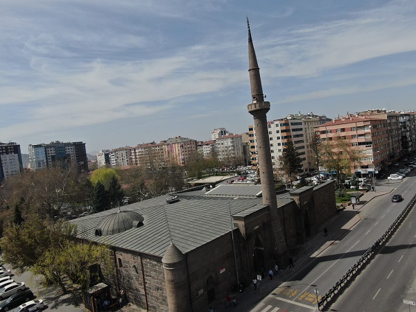 Foto - 8 asırlık camide 80 kişi itikafa girdi