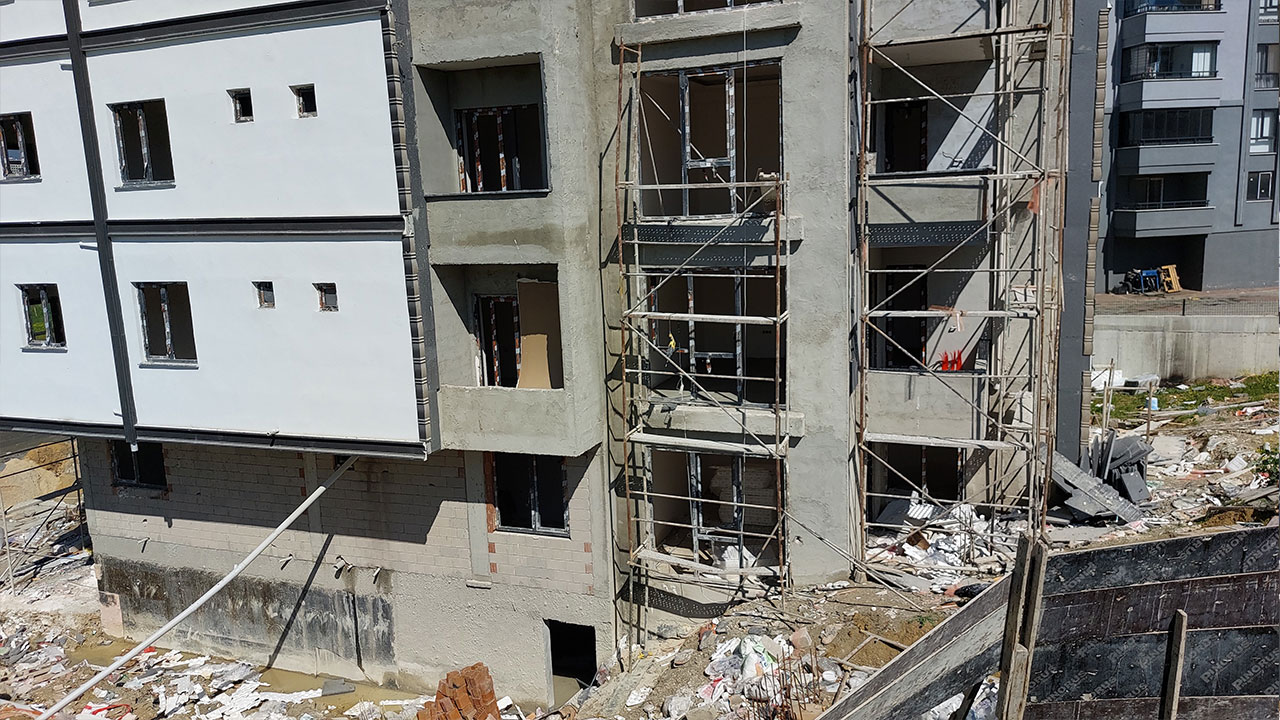 Foto - 8 katlı inşaatta facianın eşiğinden dönüldü