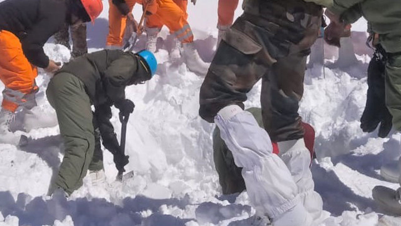 Foto - 8 kişi öldü! Himalayalar’da 60 saatlik can mücadelesi