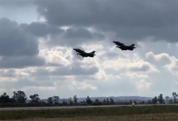 Foto - 8 ülkenin uçağı Türkiye karşı havalandı! 'Gece hepsine izin verildi'
