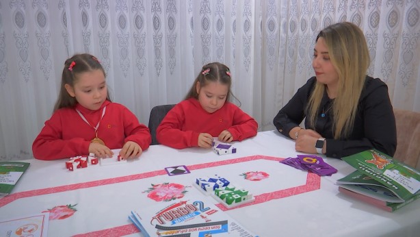 Foto - 8 yaşındaki ikizler matematikte dünyayı dize getirdi