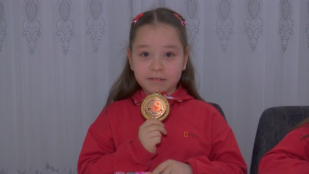 Foto - 8 yaşındaki ikizler matematikte dünyayı dize getirdi