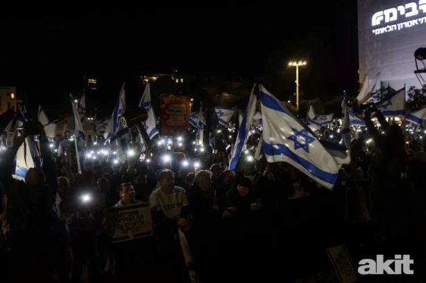Foto - 80 bin İsrailli gösterici Siyonist Netanyahu hükümetini protesto etti