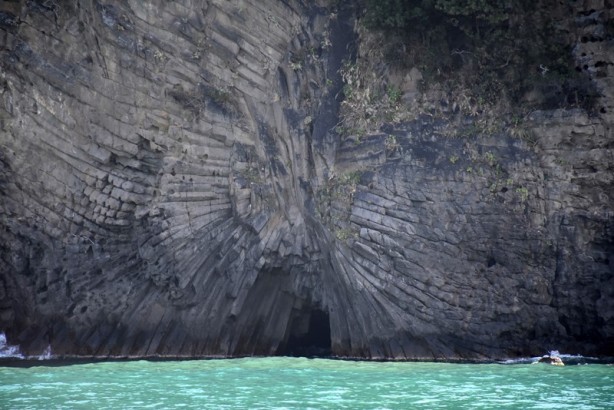 Foto - 80 milyon yıllık lav sütunlarına ziyaretçi yoğunluğu