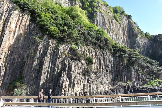 Foto - 80 milyon yıllık lav sütunlarına ziyaretçi yoğunluğu