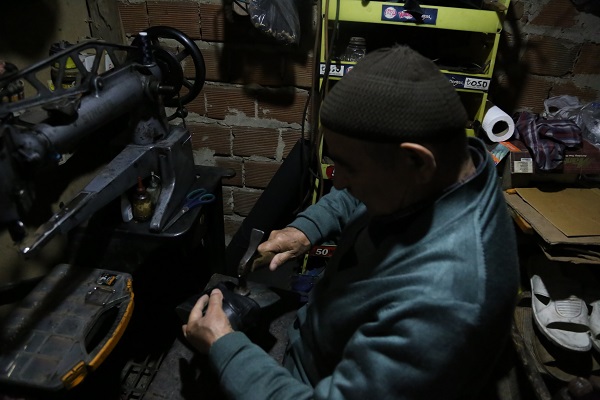 Foto - 80 yaşında halen çalışıyor! 