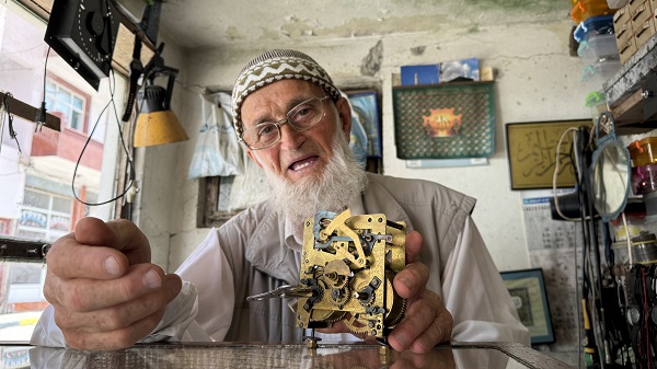 Foto - 80 yaşında halen işinin başında! 